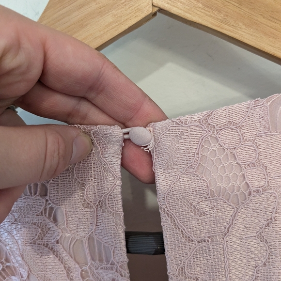 NEW ASOS DESIGN Curve Exclusive Lace Pleated With Tie Detail Blush Pink - Picture 9 of 12